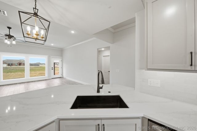 14256 N 71st East Avenue, Collinsville, OK 74021