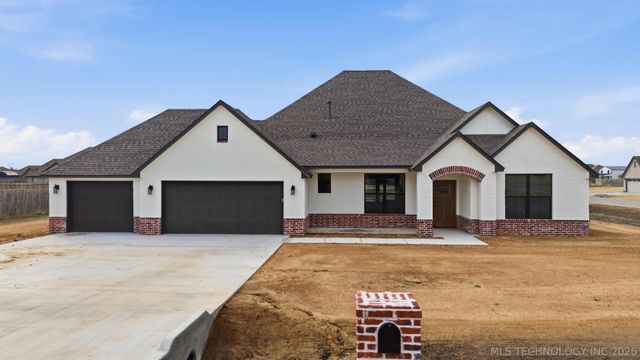 14256 N 71st East Avenue, Collinsville, OK 74021