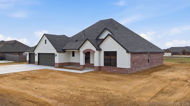 14256 N 71st East Avenue, Collinsville, OK 74021