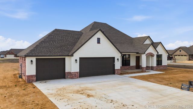 14256 N 71st East Avenue, Collinsville, OK 74021
