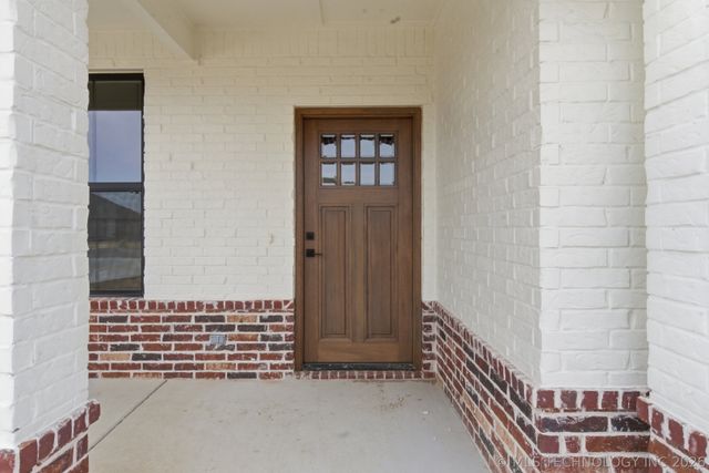 14256 N 71st East Avenue, Collinsville, OK 74021