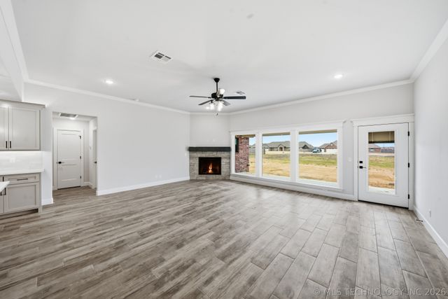 14256 N 71st East Avenue, Collinsville, OK 74021