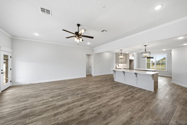 14256 N 71st East Avenue, Collinsville, OK 74021