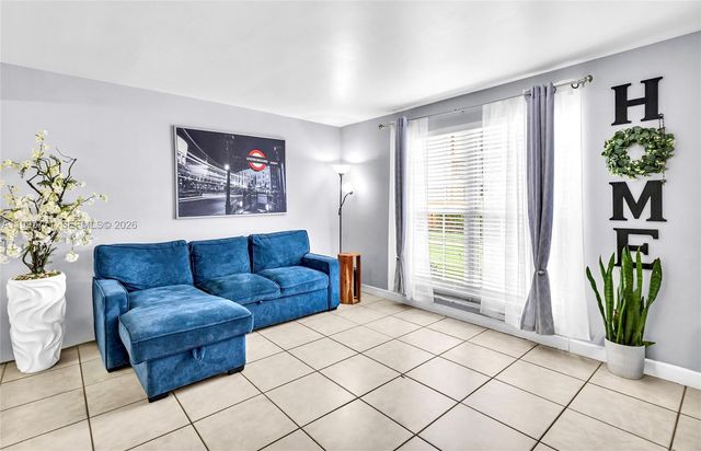 7130 Fairway Dr L26, Miami Lakes, FL 33014