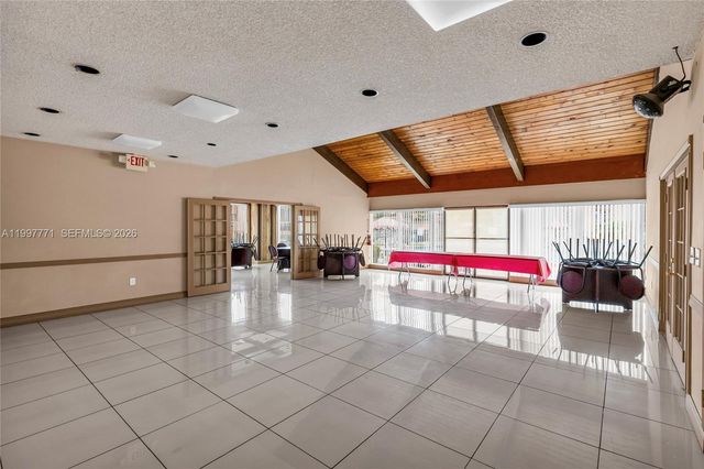 7130 Fairway Dr L26, Miami Lakes, FL 33014