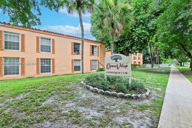 7130 Fairway Dr L26, Miami Lakes, FL 33014