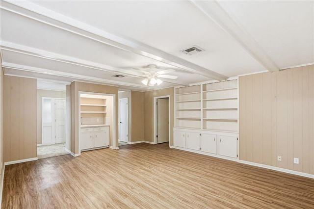 203 Wilshire Drive, Victoria, TX 77904