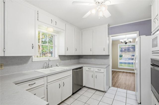 203 Wilshire Drive, Victoria, TX 77904