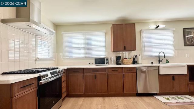 585 S 10Th St, San Jose, CA 95112