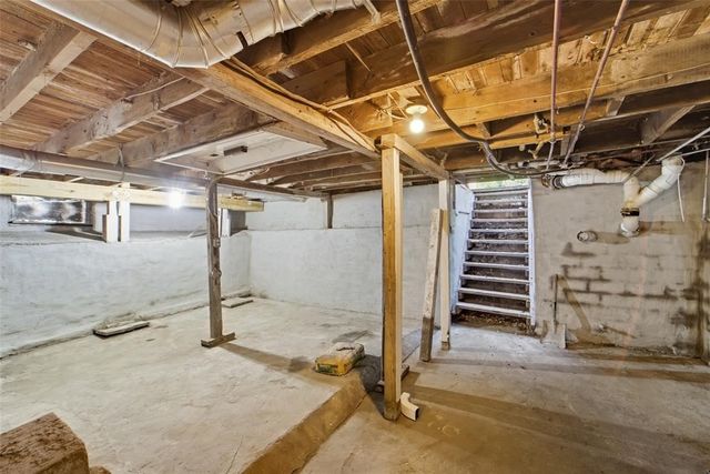 360 NE Aurora Avenue, Des Moines, IA 50313