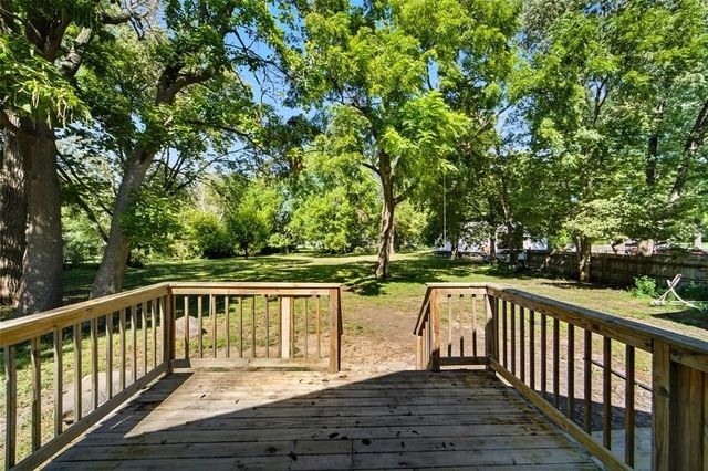 360 NE Aurora Avenue, Des Moines, IA 50313