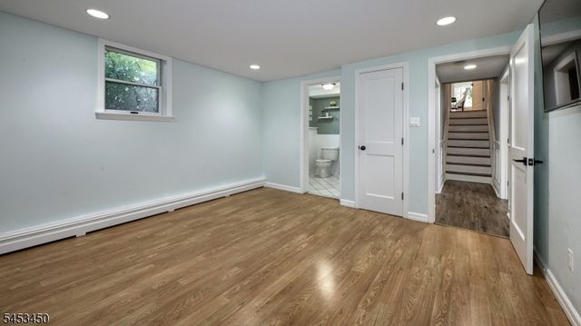 34 Grandview Dr, Wayne Twp., NJ 07470