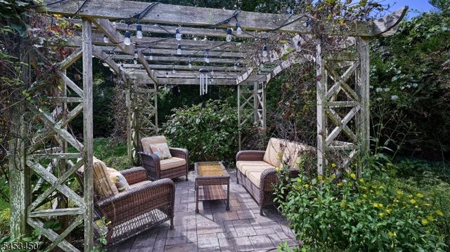 34 Grandview Dr, Wayne Twp., NJ 07470