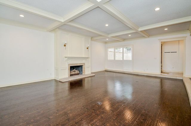 44 Bayou Pointe Drive, Houston, TX 77063