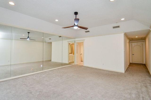 44 Bayou Pointe Drive, Houston, TX 77063