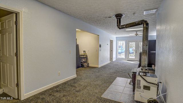 1089 Old Railroad Grade Road, Roan Mountain, TN 37687