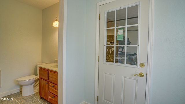 1089 Old Railroad Grade Road, Roan Mountain, TN 37687