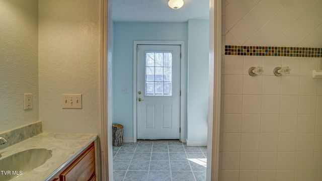 1089 Old Railroad Grade Road, Roan Mountain, TN 37687