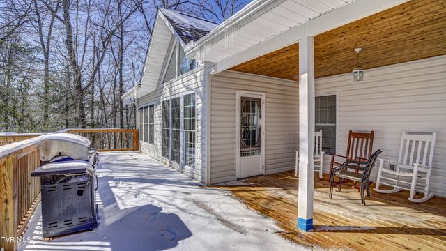 1089 Old Railroad Grade Road, Roan Mountain, TN 37687