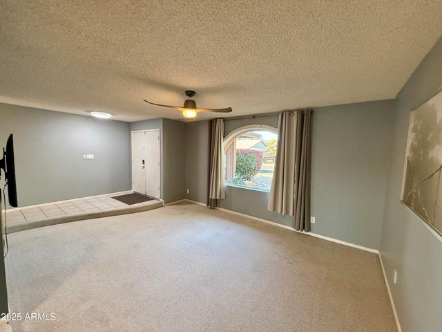 1105 W JUANITA Avenue, Mesa, AZ 85210