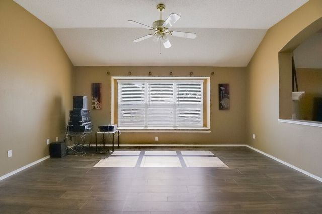 1718 Falcon Drive, Corinth, TX 76210