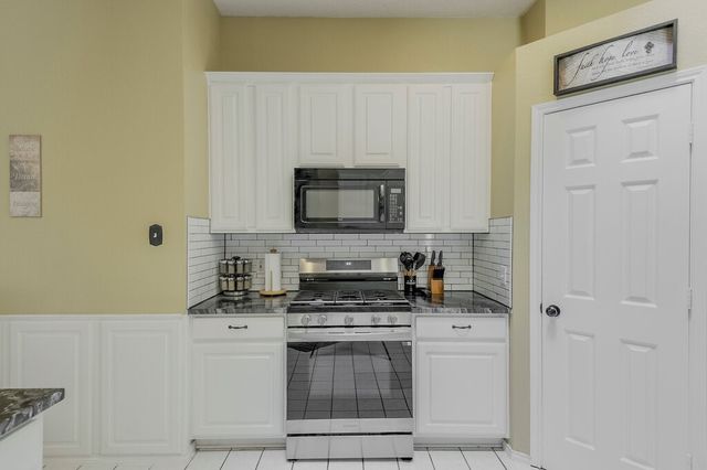1718 Falcon Drive, Corinth, TX 76210