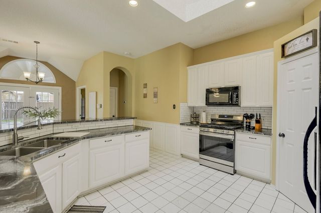 1718 Falcon Drive, Corinth, TX 76210