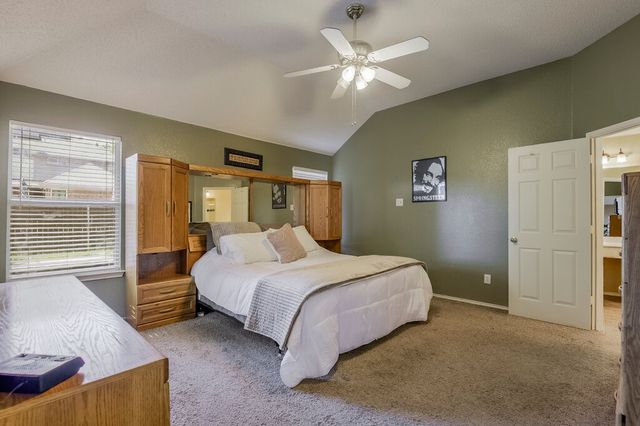 1718 Falcon Drive, Corinth, TX 76210