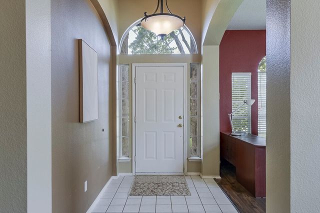 1718 Falcon Drive, Corinth, TX 76210