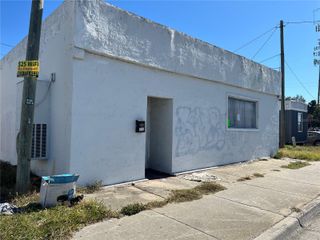 8319 N NEBRASKA AVENUE, Tampa, FL 33604