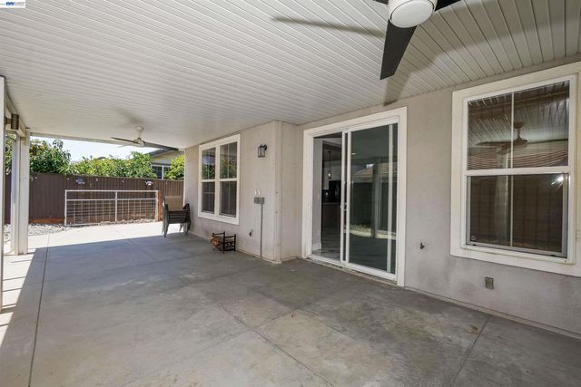 321 Myrtle Ln, Oakley, CA 94561