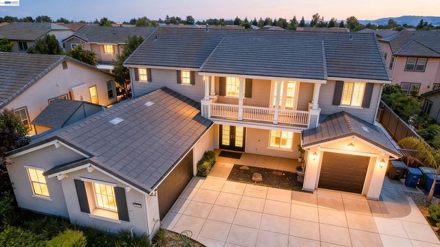 321 Myrtle Ln, Oakley, CA 94561