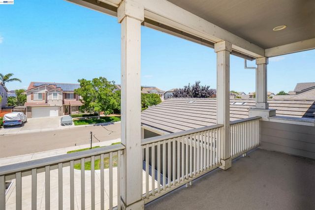 321 Myrtle Ln, Oakley, CA 94561