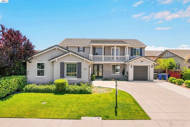 321 Myrtle Ln, Oakley, CA 94561