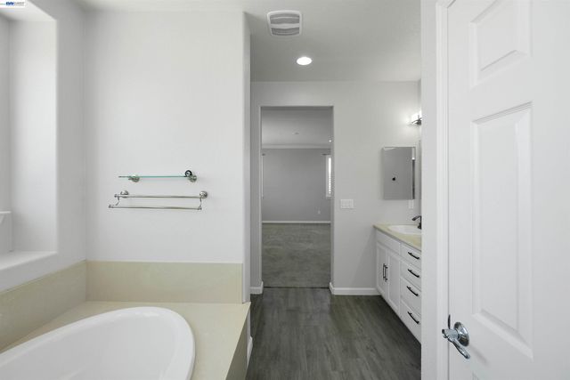 321 Myrtle Ln, Oakley, CA 94561