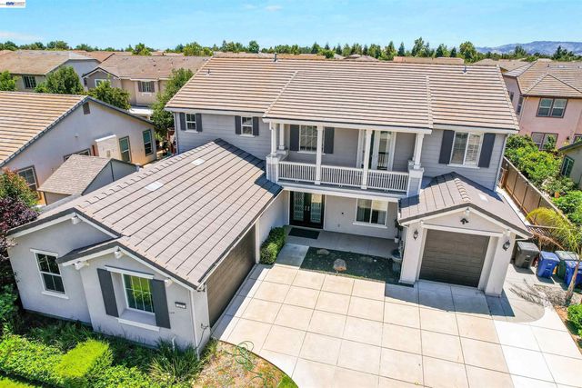 321 Myrtle Ln, Oakley, CA 94561