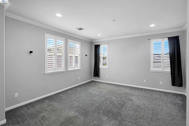 321 Myrtle Ln, Oakley, CA 94561