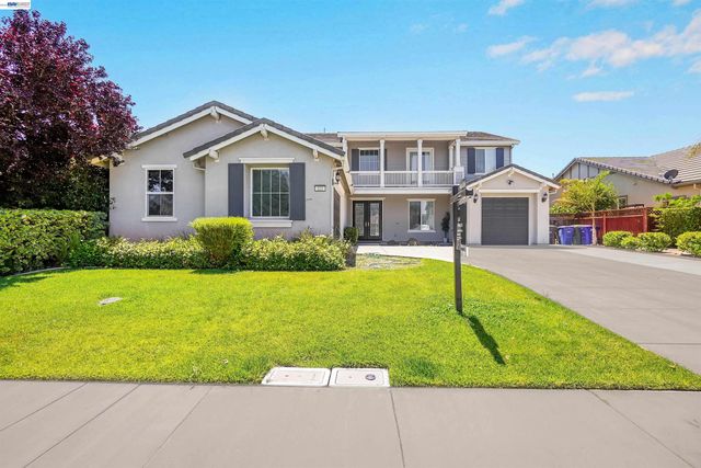 321 Myrtle Ln, Oakley, CA 94561