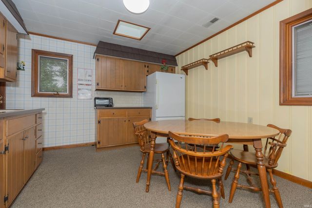 3600 Baker Avenue, Evansville, IN 47710