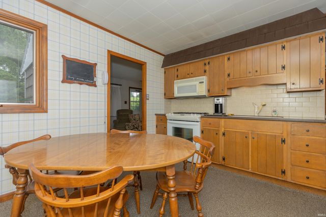 3600 Baker Avenue, Evansville, IN 47710