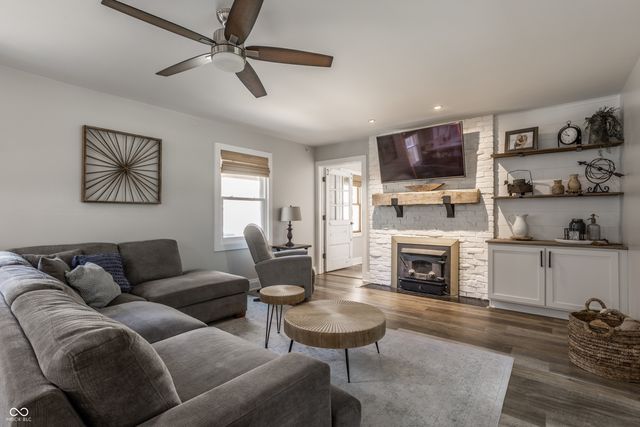 6722 Crown Drive, Brownsburg, IN 46112