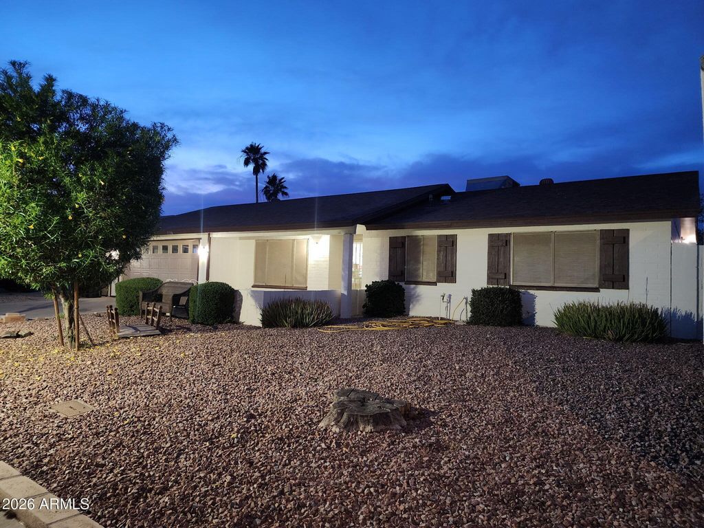 1536 W SACK Drive, Phoenix, AZ 85027 — exterior