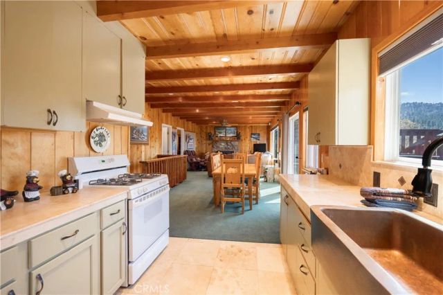 43656 Ridge Crest, Big Bear Lake, CA 92315
