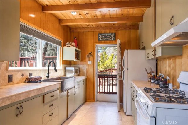 43656 Ridge Crest, Big Bear Lake, CA 92315