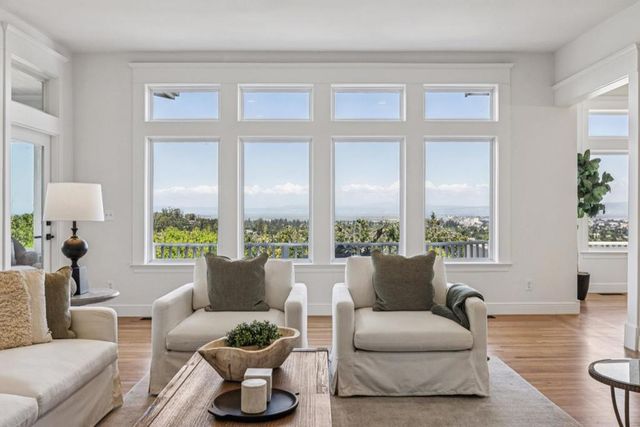 853 Vista Drive, Redwood City, CA 94062