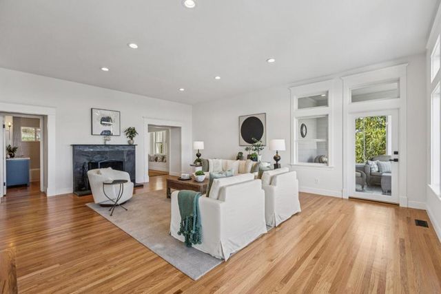 853 Vista Drive, Redwood City, CA 94062