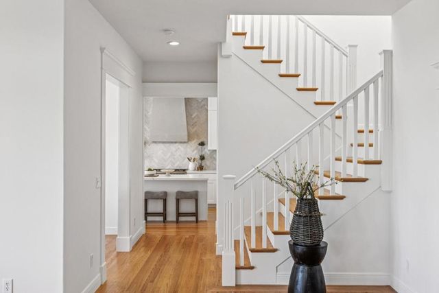 853 Vista Drive, Redwood City, CA 94062