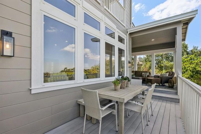853 Vista Drive, Redwood City, CA 94062