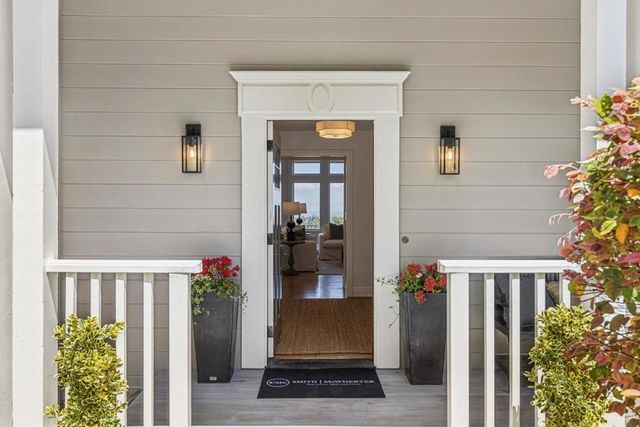 853 Vista Drive, Redwood City, CA 94062