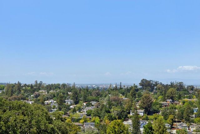 853 Vista Drive, Redwood City, CA 94062